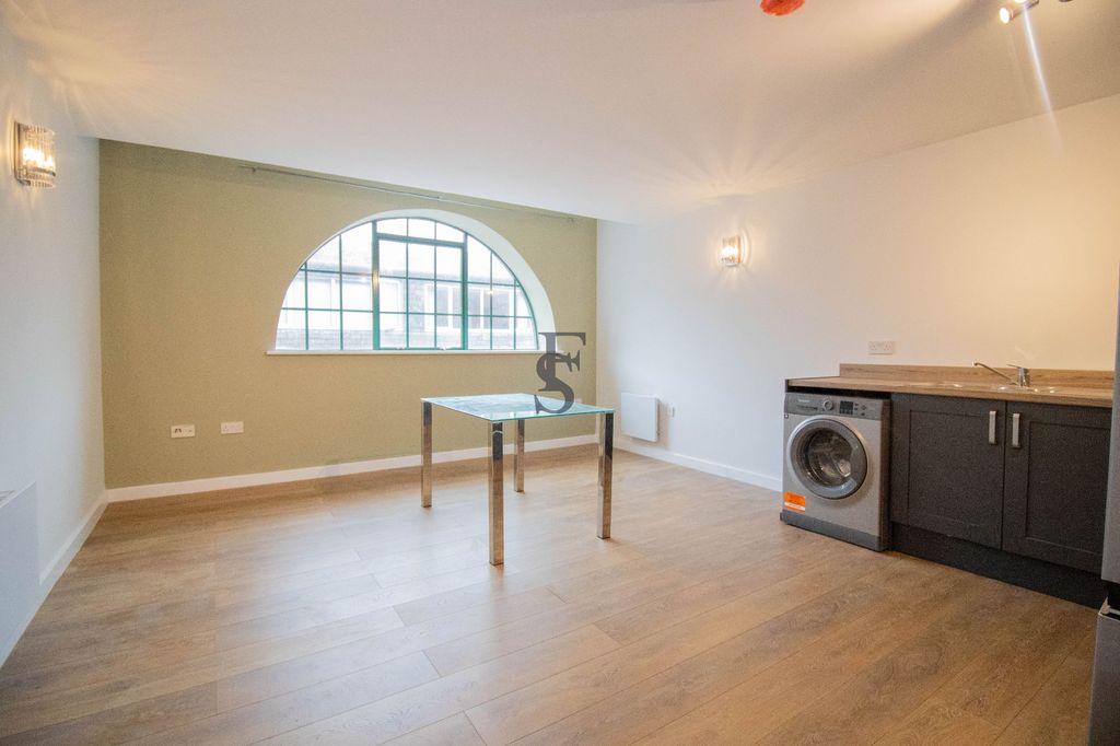 Additional image 4 of 2 bed flat for saleAlexandra House, Rutland Street, Leicester LE1