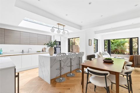 Wakehurst Road, London SW11