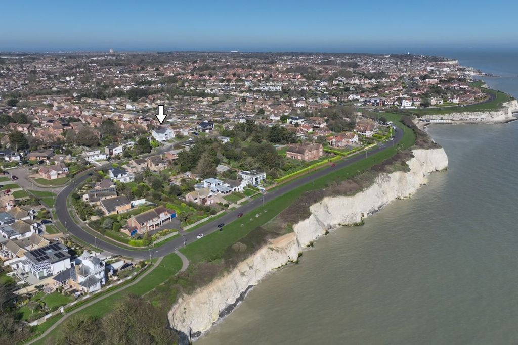 Additional image 2 of 5 bed detached house for saleSeven Stones Drive, Broadstairs, Kent CT10
