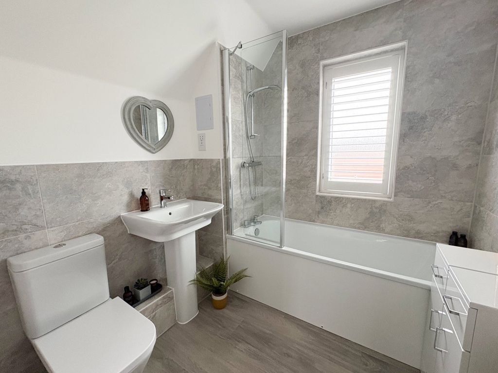 Additional image 26 of 4 bed link detached house for saleMulberry Walk, Bordon GU35
