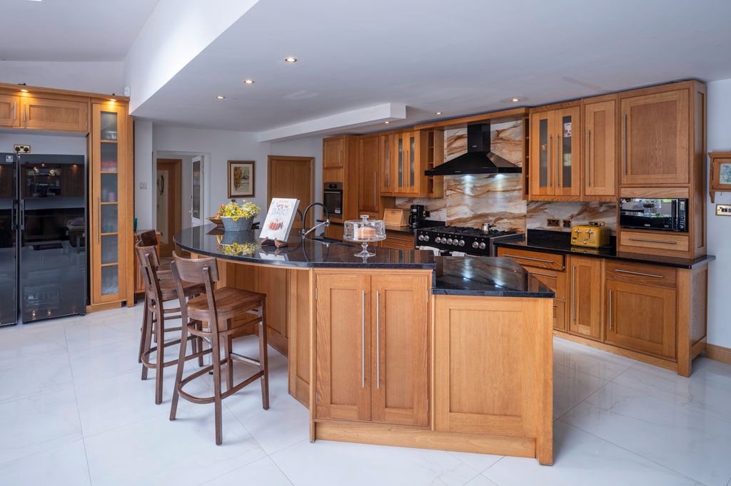 Additional image 5 of 8 bed detached house for saleForest Road, Bracknell RG42