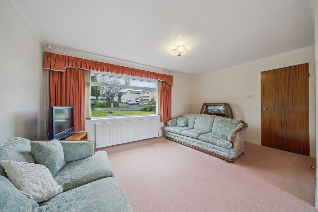 Additional image 4 of 3 bed detached bungalow for saleKildonan Drive, Helensburgh G84