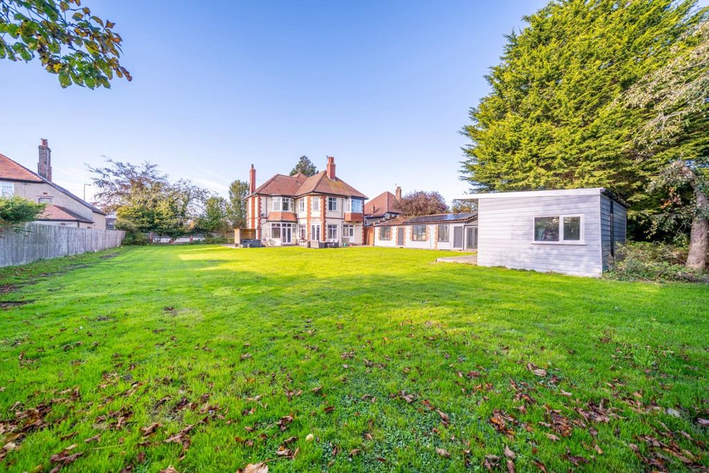 Additional image 27 of 6 bed detached house for saleKingsgate, Bridlington YO15