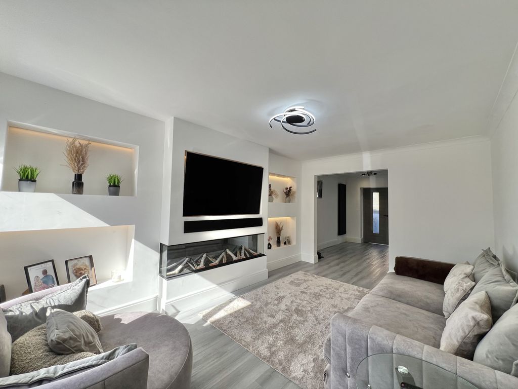Additional image 3 of 4 bed detached house for salePlovers Way, Herons Reach FY3