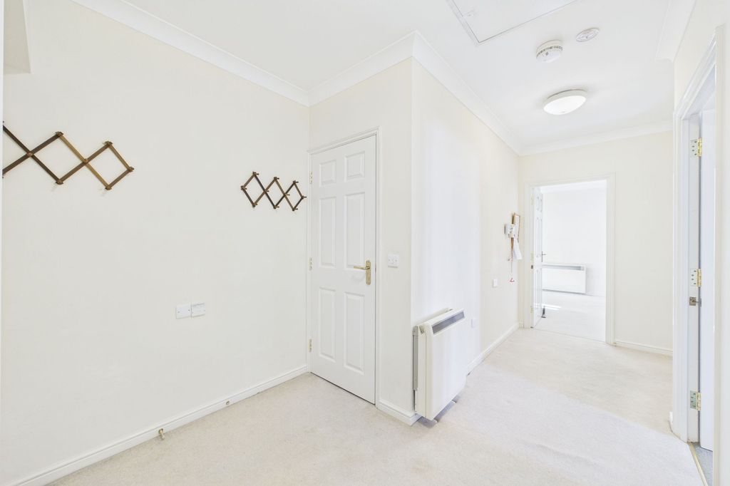 Additional image 7 of 2 bed flat for saleHanbury Court, Thetford IP24