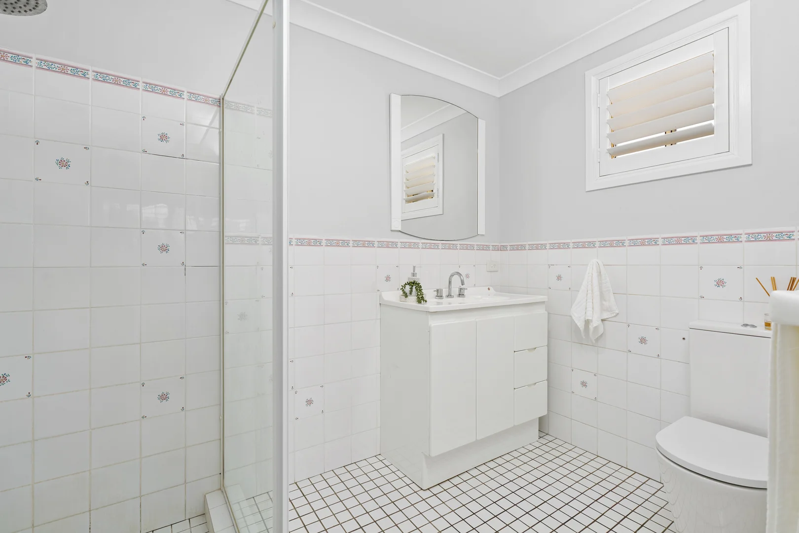 Additional image 8 of 100 Bronzewing Drive, Erina NSW 2250