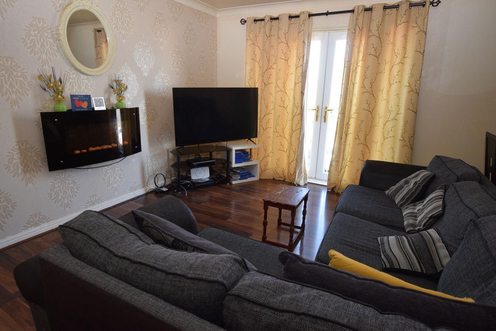 2 bed flat for saleKateswell Drive, Shotts, 4 ML7
