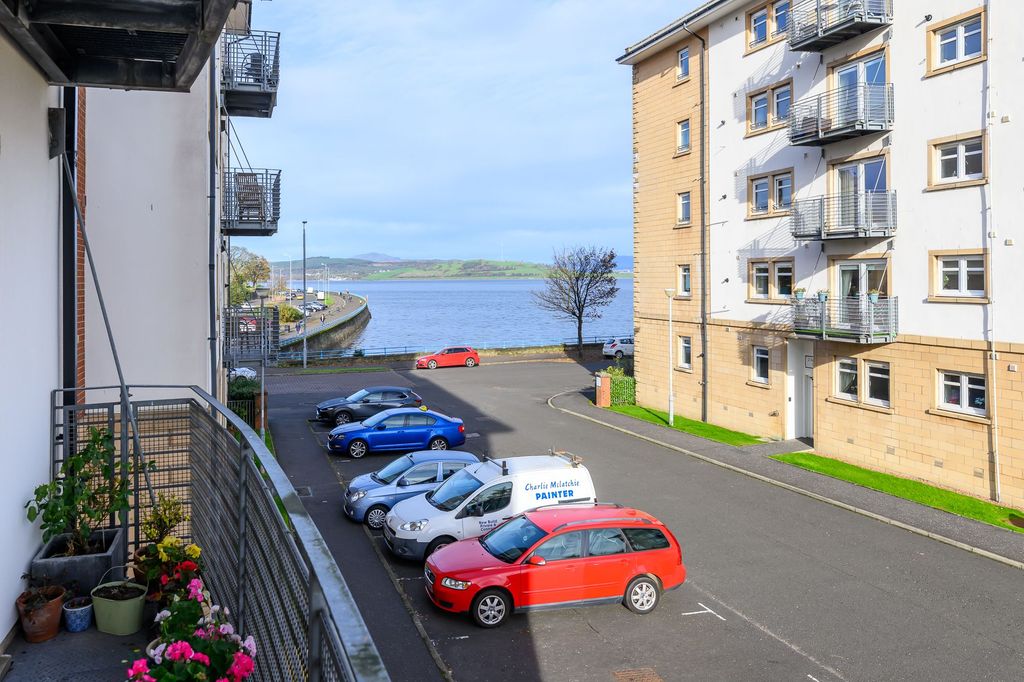 Additional image 4 of 2 bed flat for saleCampbell Street, Greenock PA16