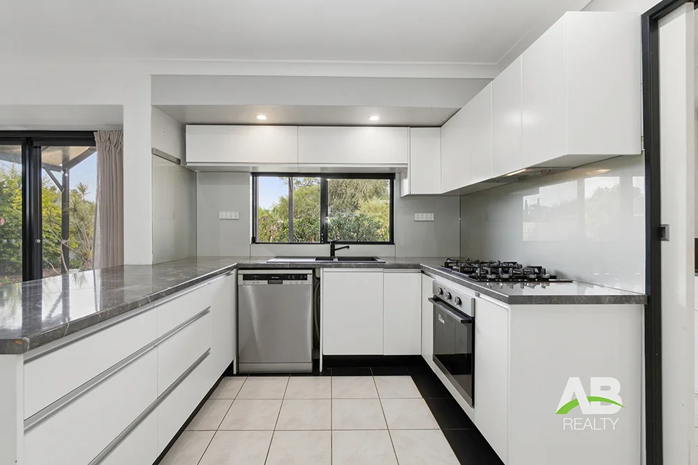47 Wanjina Crescent, Wanneroo WA 6065 photo 3