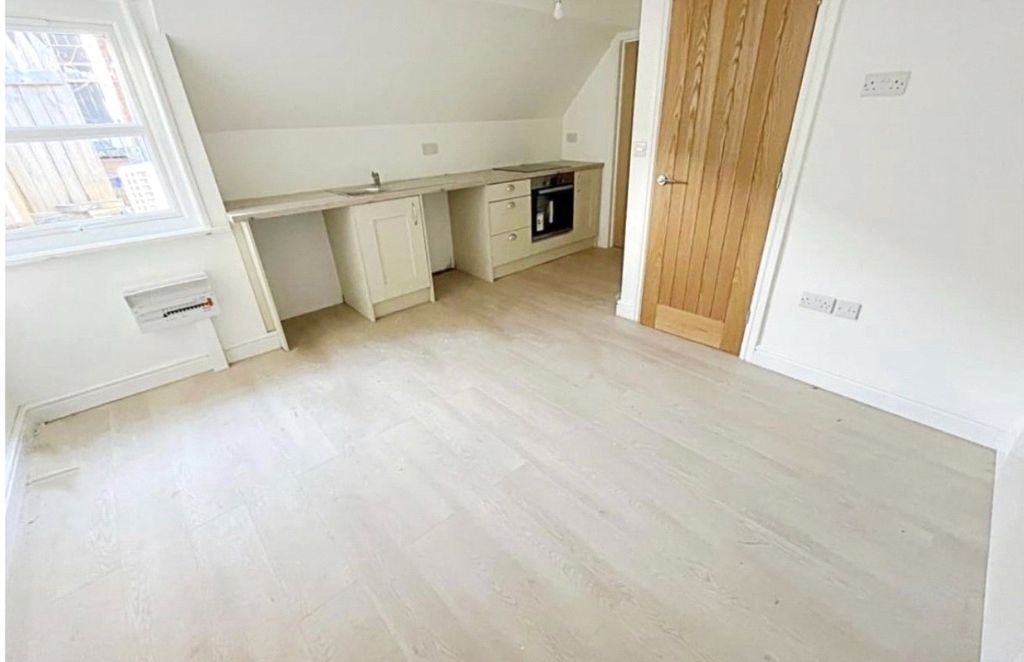 Additional image 3 of 1 bed flat for saleIsabella Court, West Street, Blandford Forum, Dorset DT11