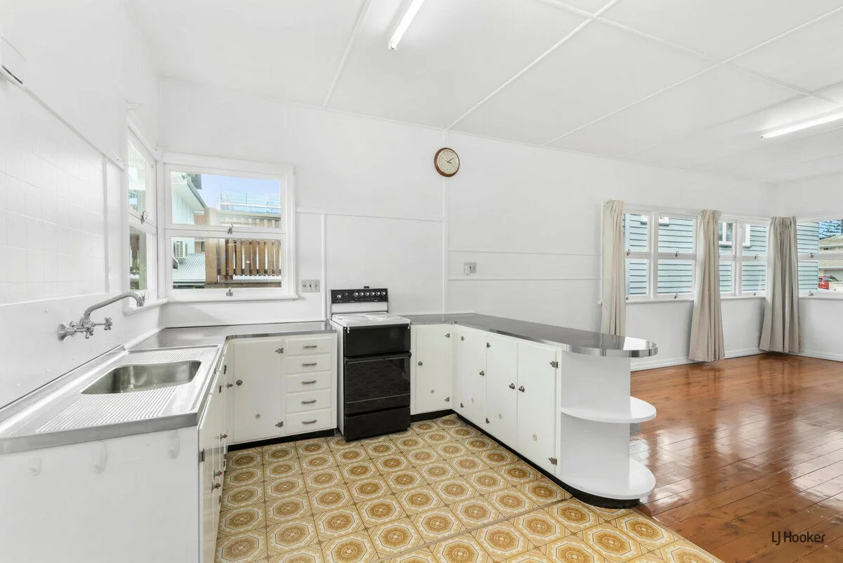 Additional image 2 of 17 Twenty Third Avenue, Palm Beach QLD 4221