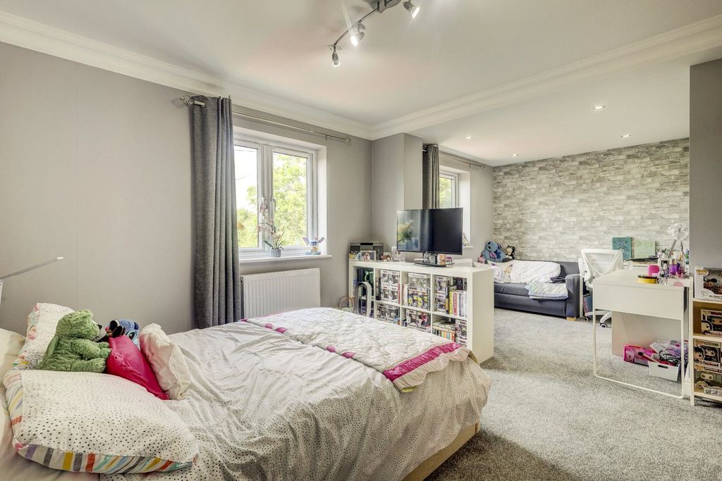 Additional image 13 of 5 bed detached house for saleGosfield Road, Gosfield, Essex CM7