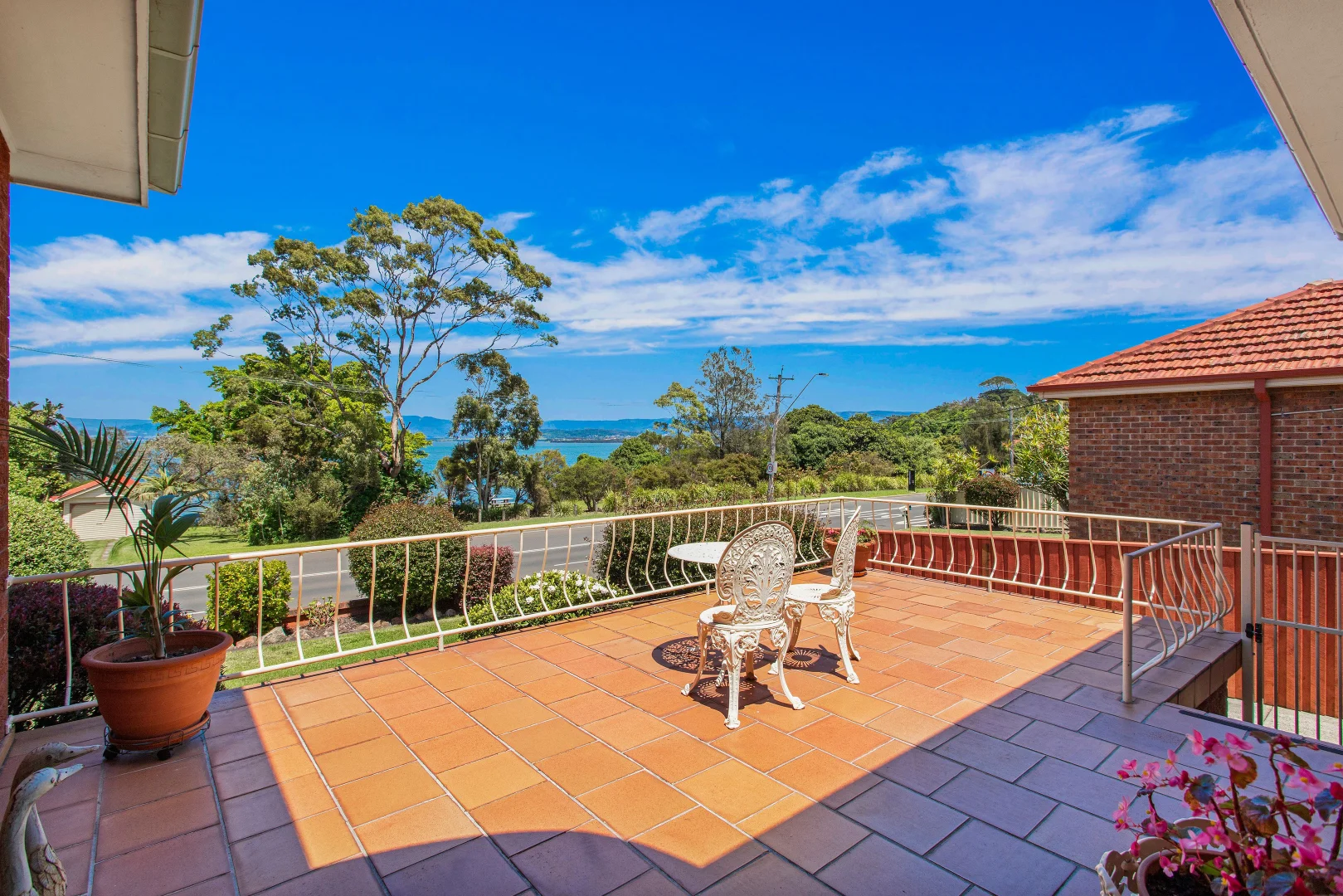 Additional image 2 of 342 Northcliffe Drive, Lake Heights NSW 2502