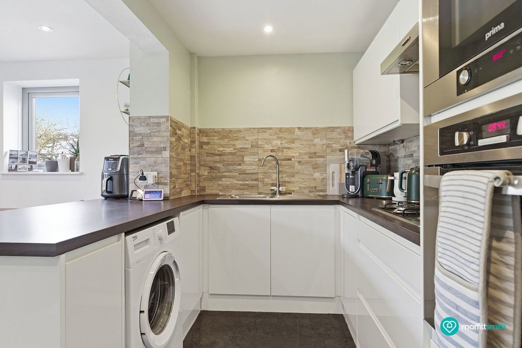 Additional image 3 of 2 bed semi-detached house for saleHunters Drive, Dinnington S25