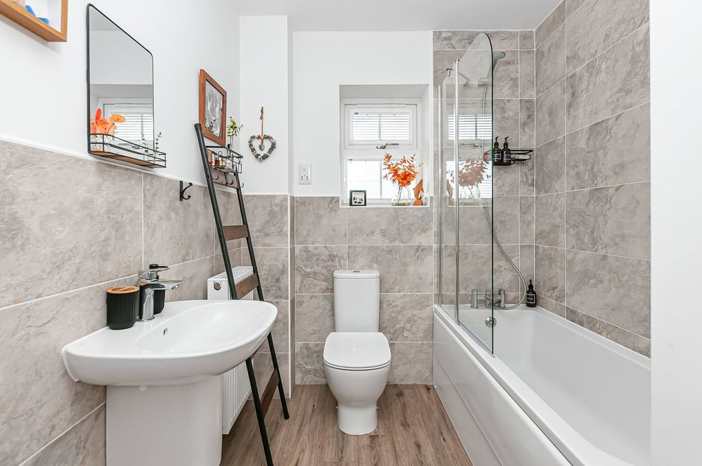 Additional image 3 of 2 bed bungalow for saleTowse Pasture, Bridlington YO16