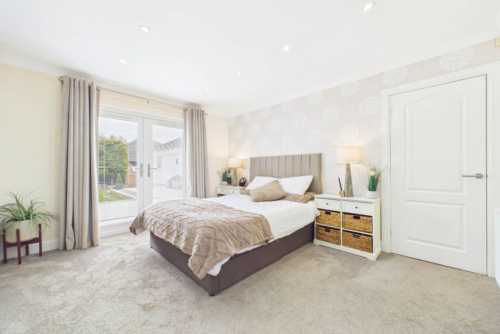 Additional image 15 of 4 bed detached bungalow for saleMorris Crescent, Motherwell ML1