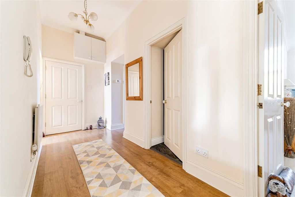 Additional image 7 of 2 bed flat for saleRoyal Sands, Weston-Super-Mare BS23
