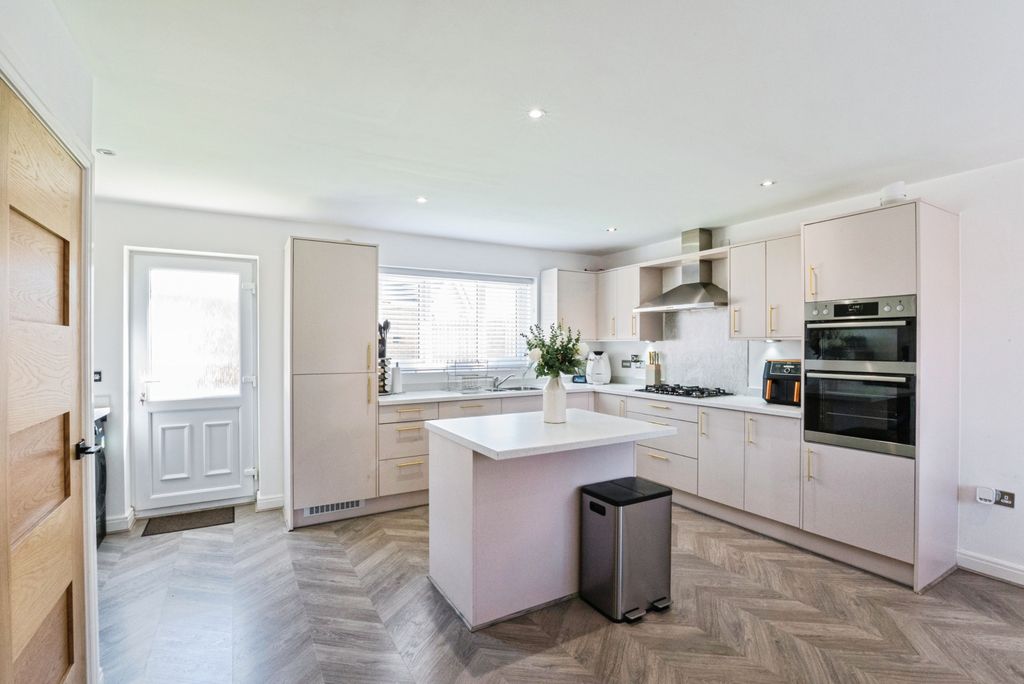 Additional image 6 of 5 bed detached house for saleJackson Avenue, Blackpool FY4