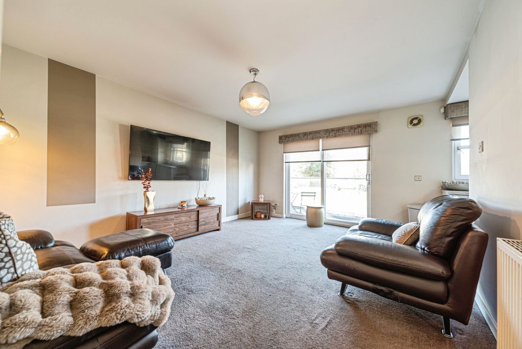 Additional image 6 of 2 bed flat for sale3 Accord Place, Paisley PA2