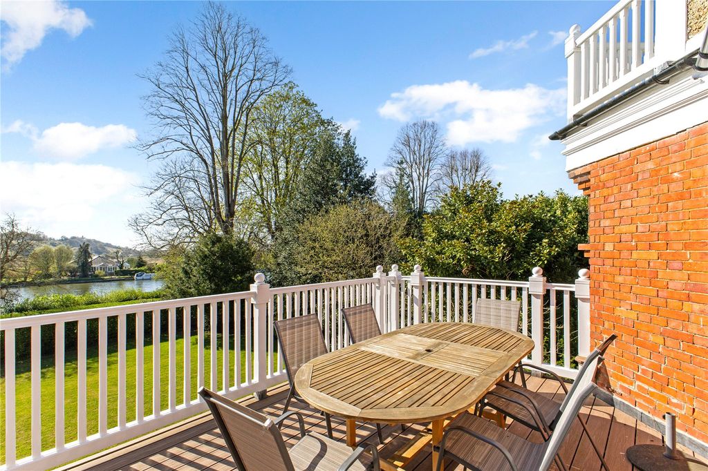 Additional image 17 of 8 bed detached house for saleDonkey Lane, Bourne End, Buckinghamshire SL8