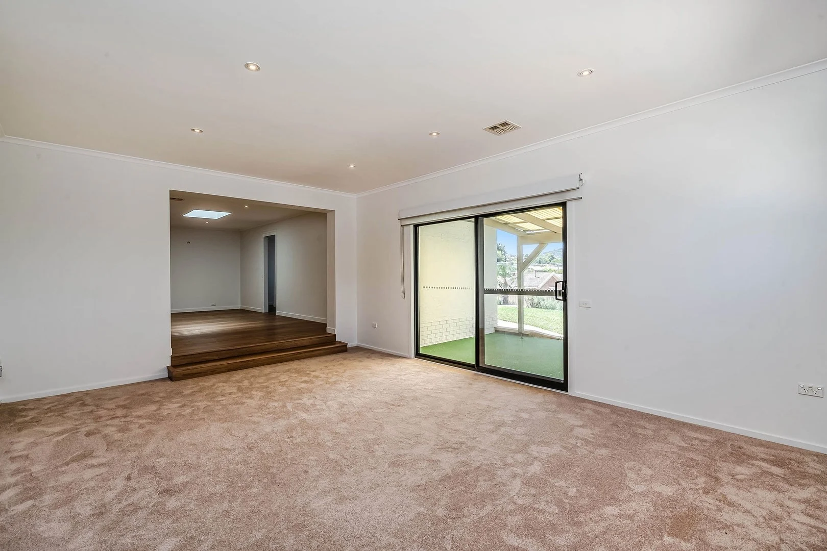 Additional image 10 of 34 Castleton Crescent, Gowrie ACT 2904