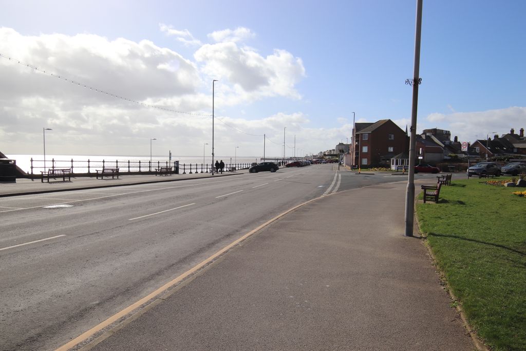Additional image 3 of 2 bed flat for saleNorth Marine Drive, Bridlington YO15