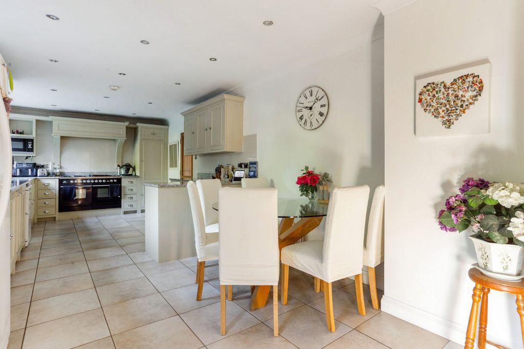 Additional image 5 of 6 bed country house for saleParsonage Lane, Farnham Common, Buckinghamshire SL2
