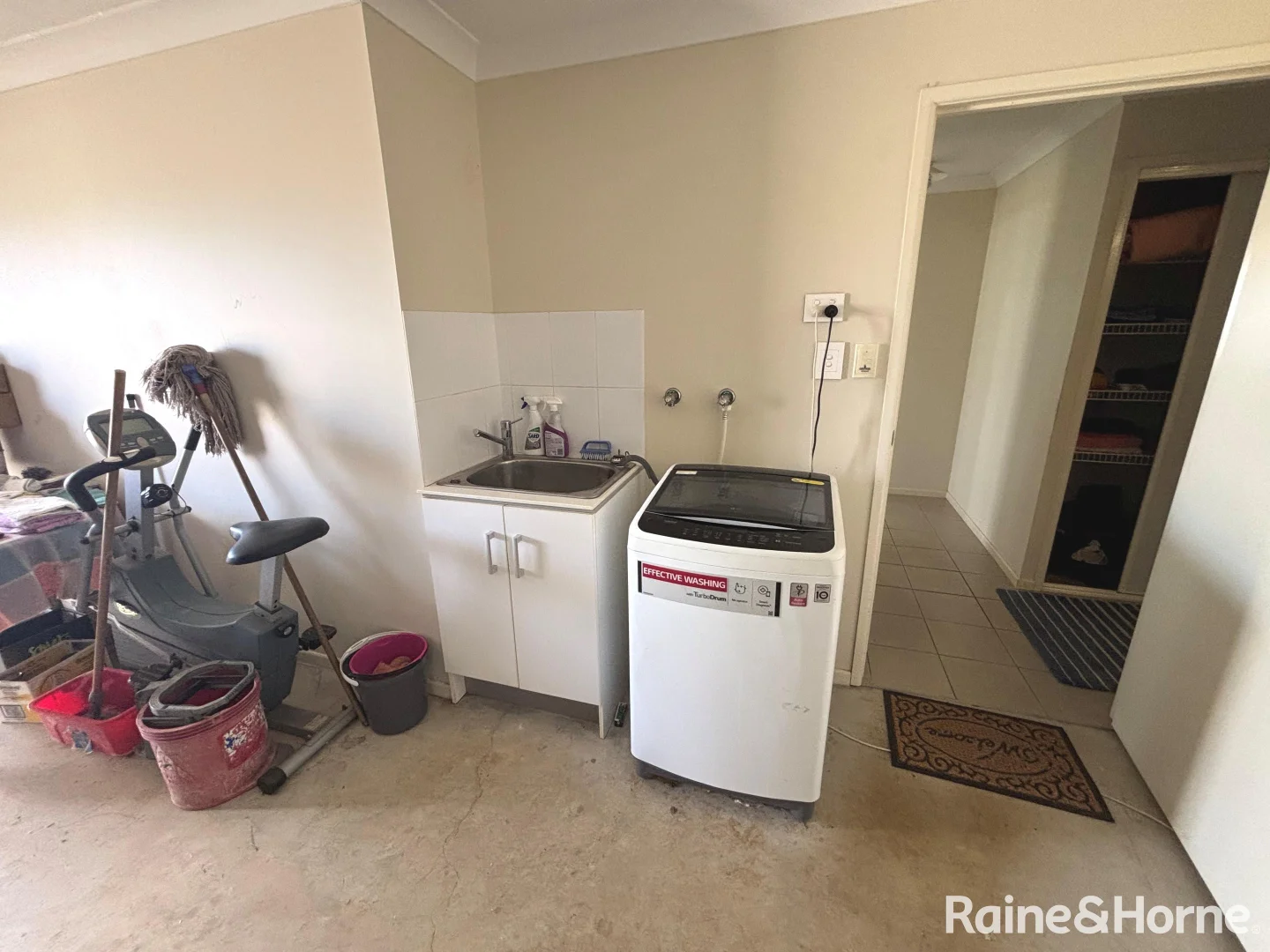 Additional image 20 of 86 Windsor Circle, Kingaroy QLD 4610