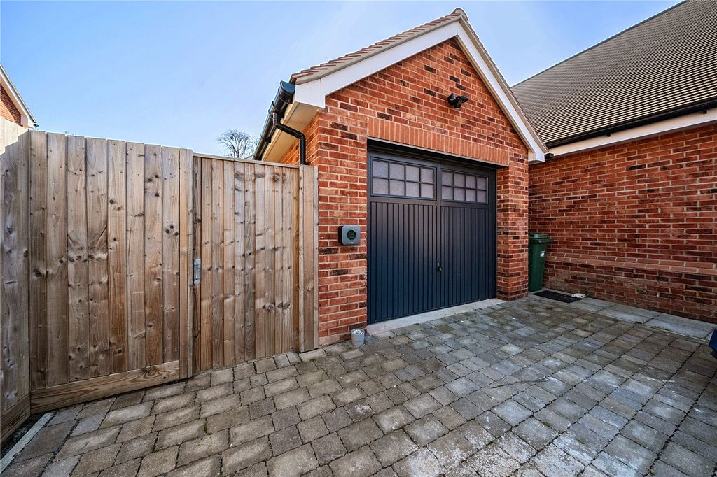 Additional image 31 of 4 bed detached house for saleGale Gardens, Hayley Green, Warfield, Bracknell RG42