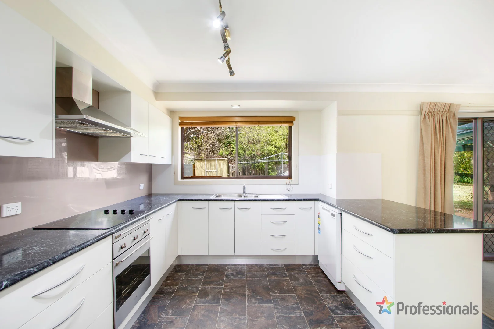 Additional image 5 of 9 Centura Crescent, Armidale NSW 2350