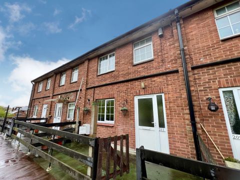 211 New Road, Rubery B45