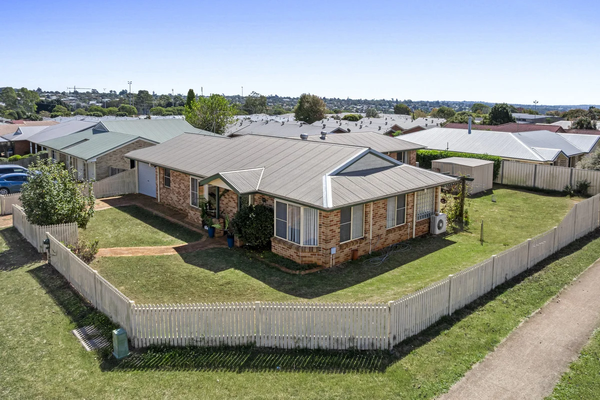 Additional image 3 of 15 Gouldson Drive, Kearneys Spring QLD 4350