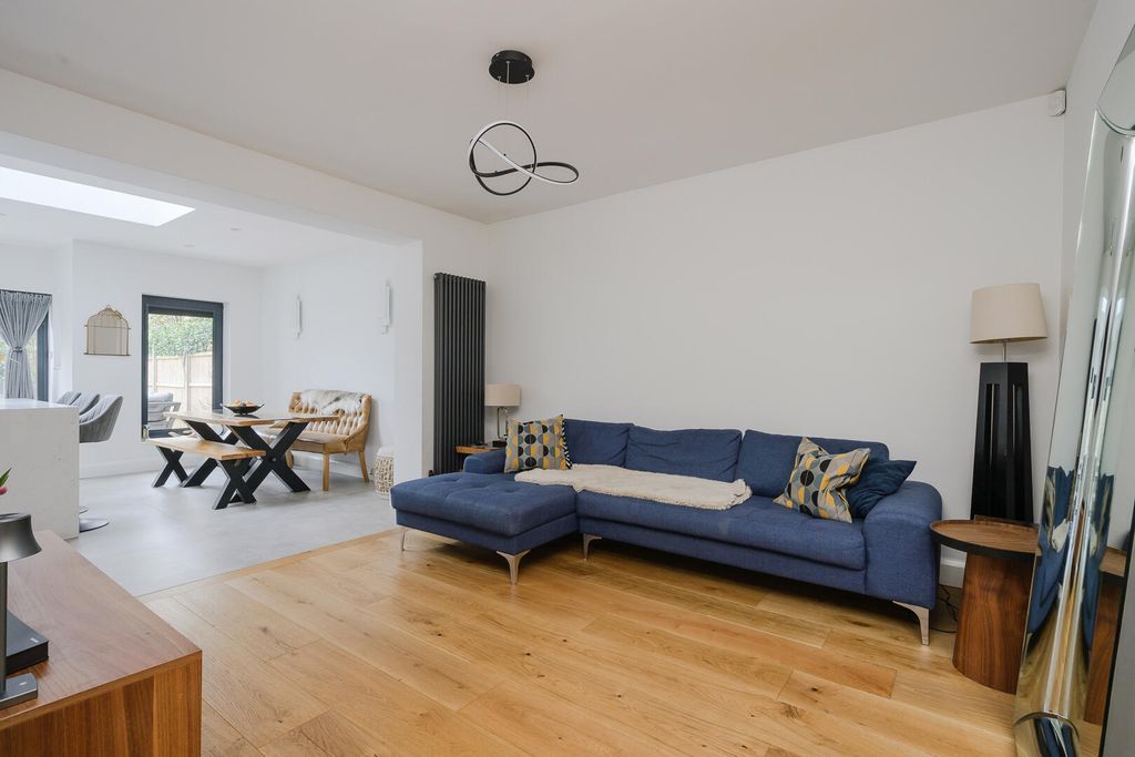 Additional image 6 of 4 bed end terrace house for saleChurch Walk, Brentford TW8