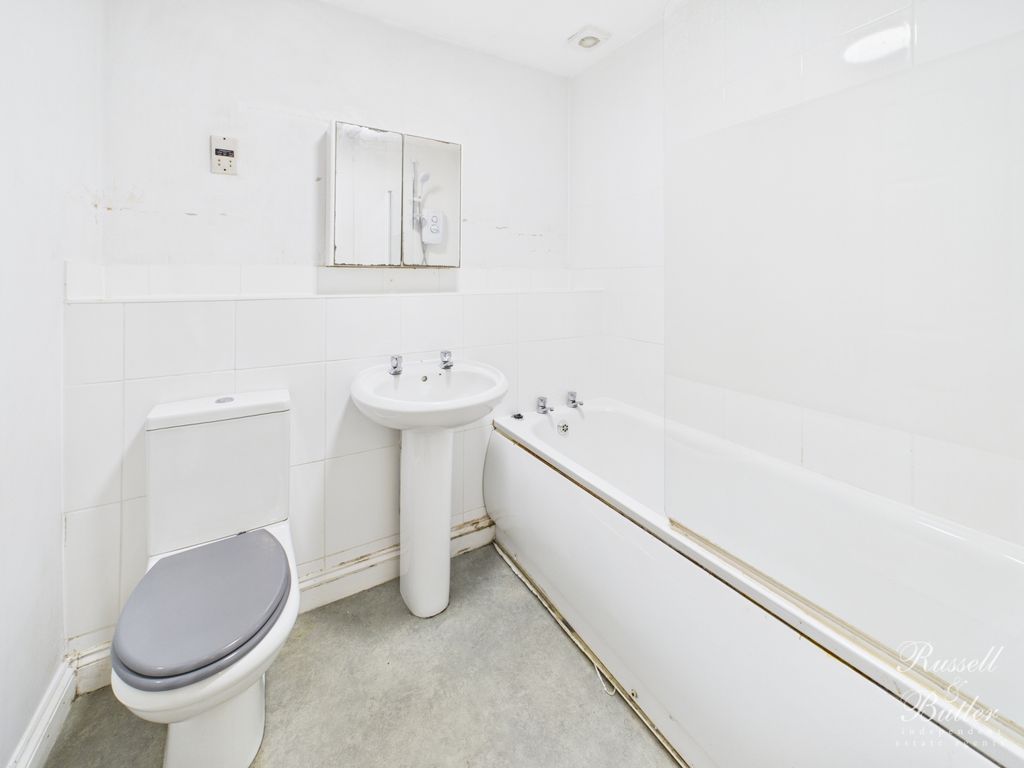 Additional image 6 of 2 bed flat for saleMill House, Nelson Street, Buckingham MK18
