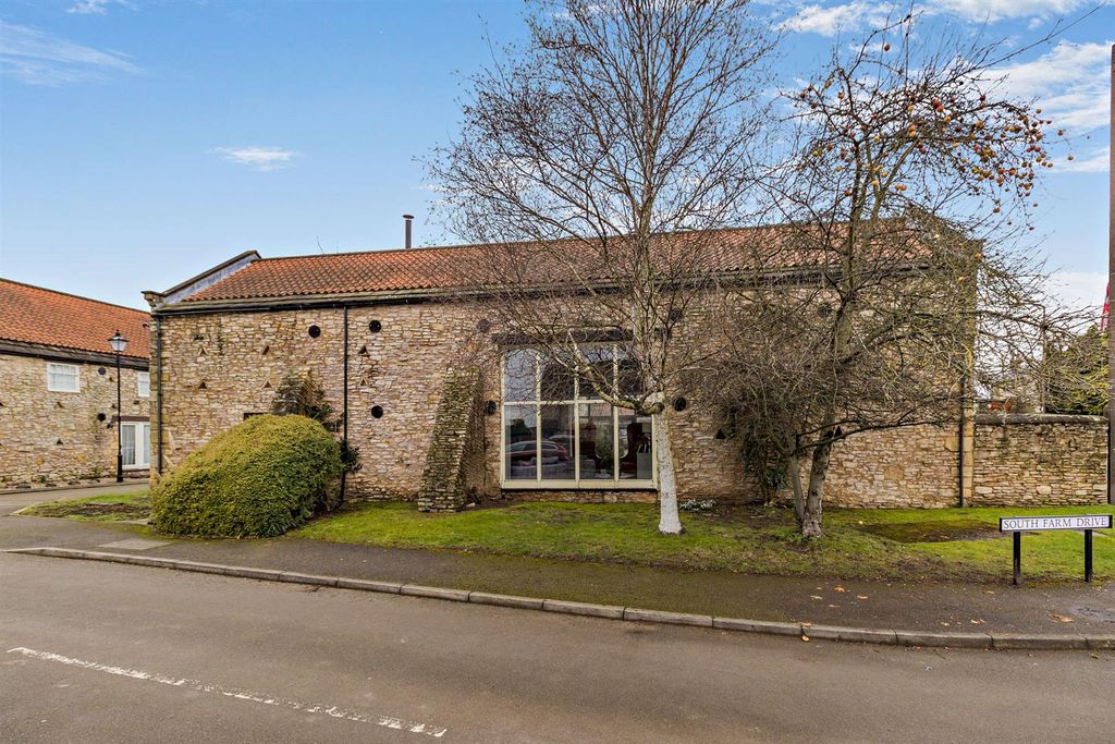 Additional image 22 of 5 bed barn conversion for saleSouth Farm Drive, Skellow, Doncaster DN6