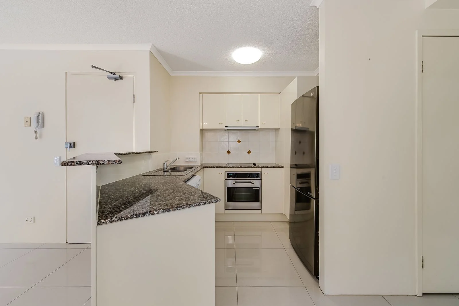 45-55 Harries rd, Coorparoo QLD 4151 photo 2