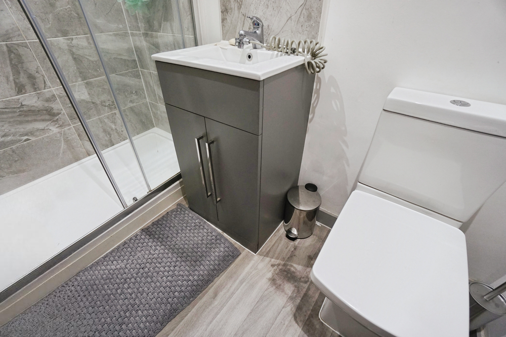 Additional image 3 of 1 bed flat for saleDudley Road, Brierley Hill DY5