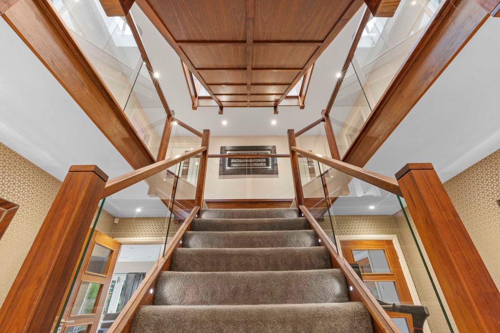Additional image 13 of 6 bed detached house for saleChilterns Park, Bourne End, Buckinghamshire SL8