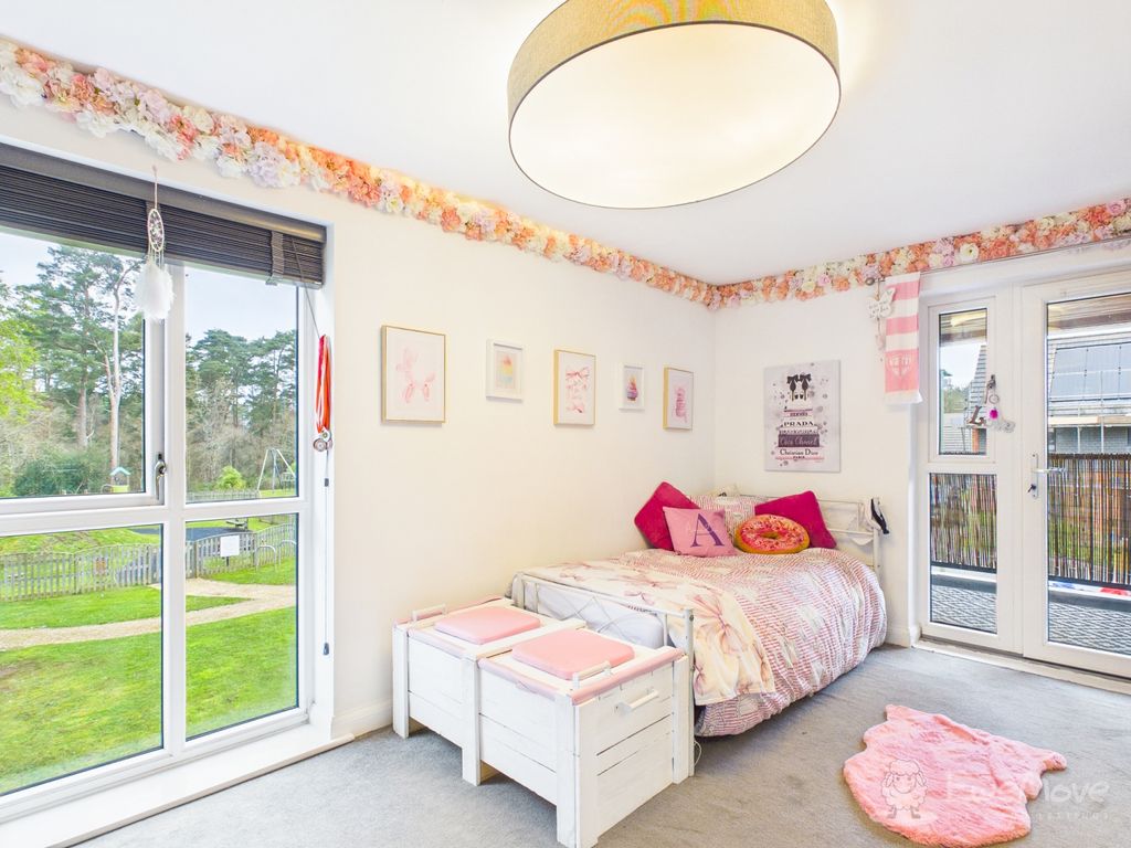 Additional image 11 of 2 bed flat for saleArtillery Drive, Bordon, Hampshire GU35