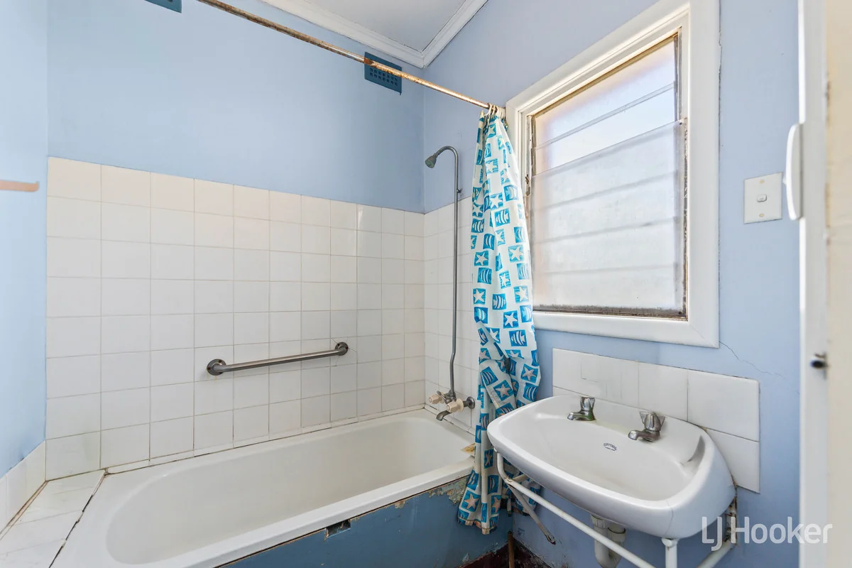 Additional image 15 of 4 Hocking Street, Elizabeth Downs SA 5113