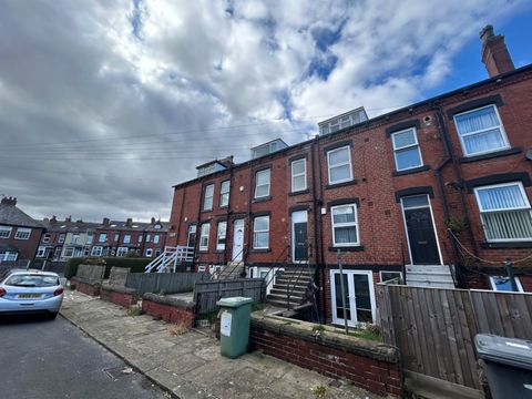 Beechwood Row, Burley, Leeds LS4