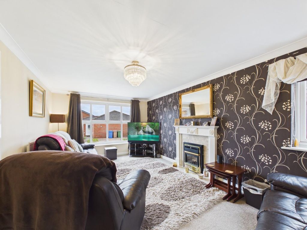 Additional image 9 of 5 bed detached house for sale5 Bed Detached House, Aysgarth Rise, Bridlington YO16