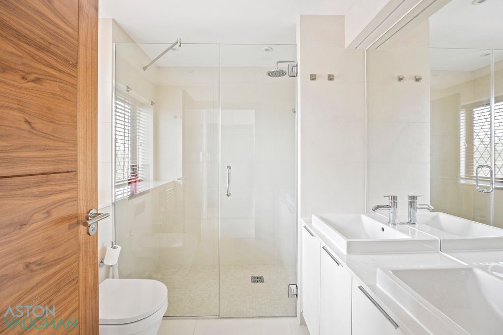 Additional image 15 of 7 bed detached house for saleRoedean Heights BN2