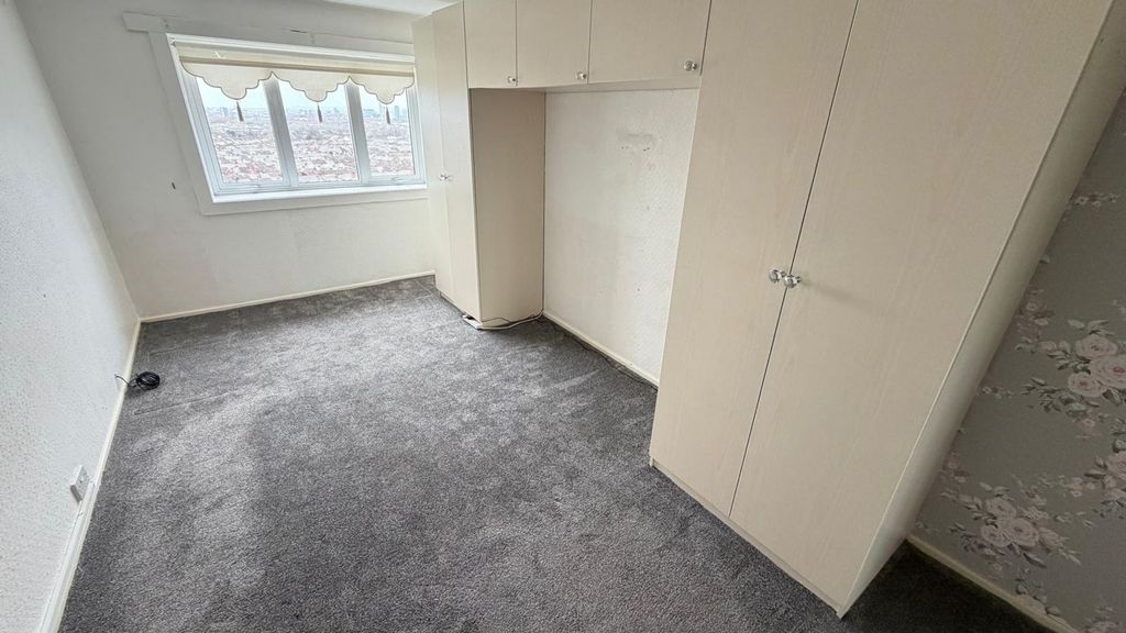 2 bed flat for saleFernhill Road, Bootle L20 photo 3