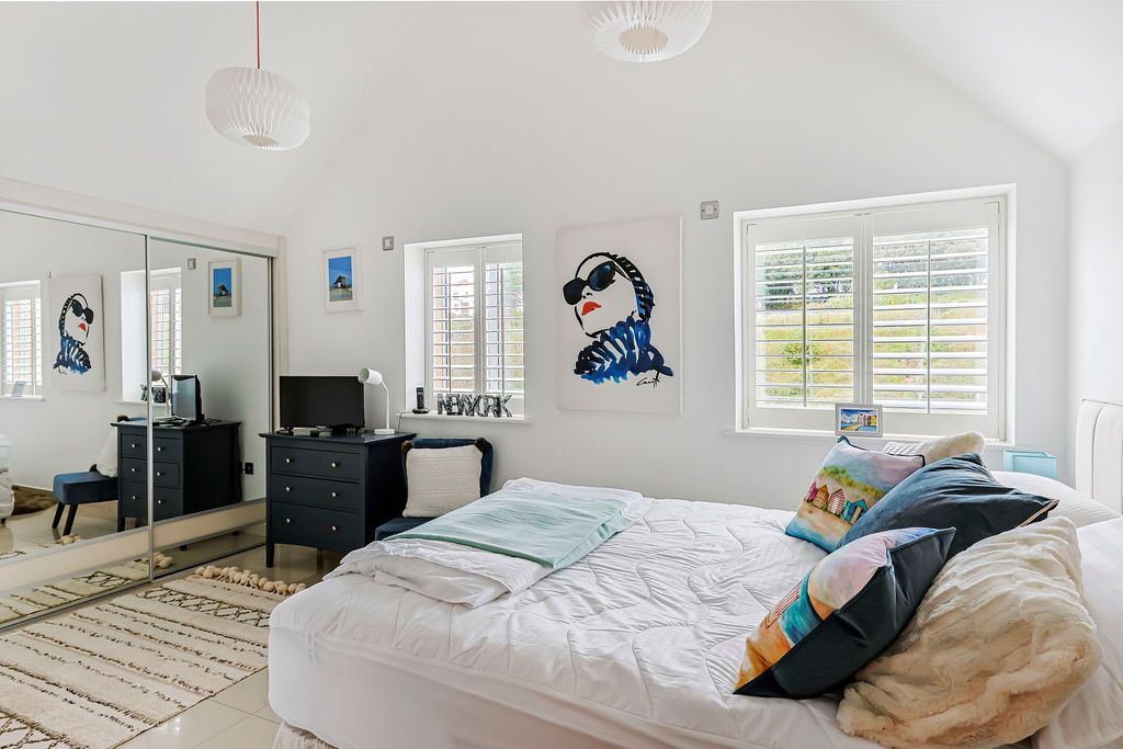 Additional image 15 of 3 bed flat for saleHoneycombe Chine, Boscombe, Bournemouth BH5