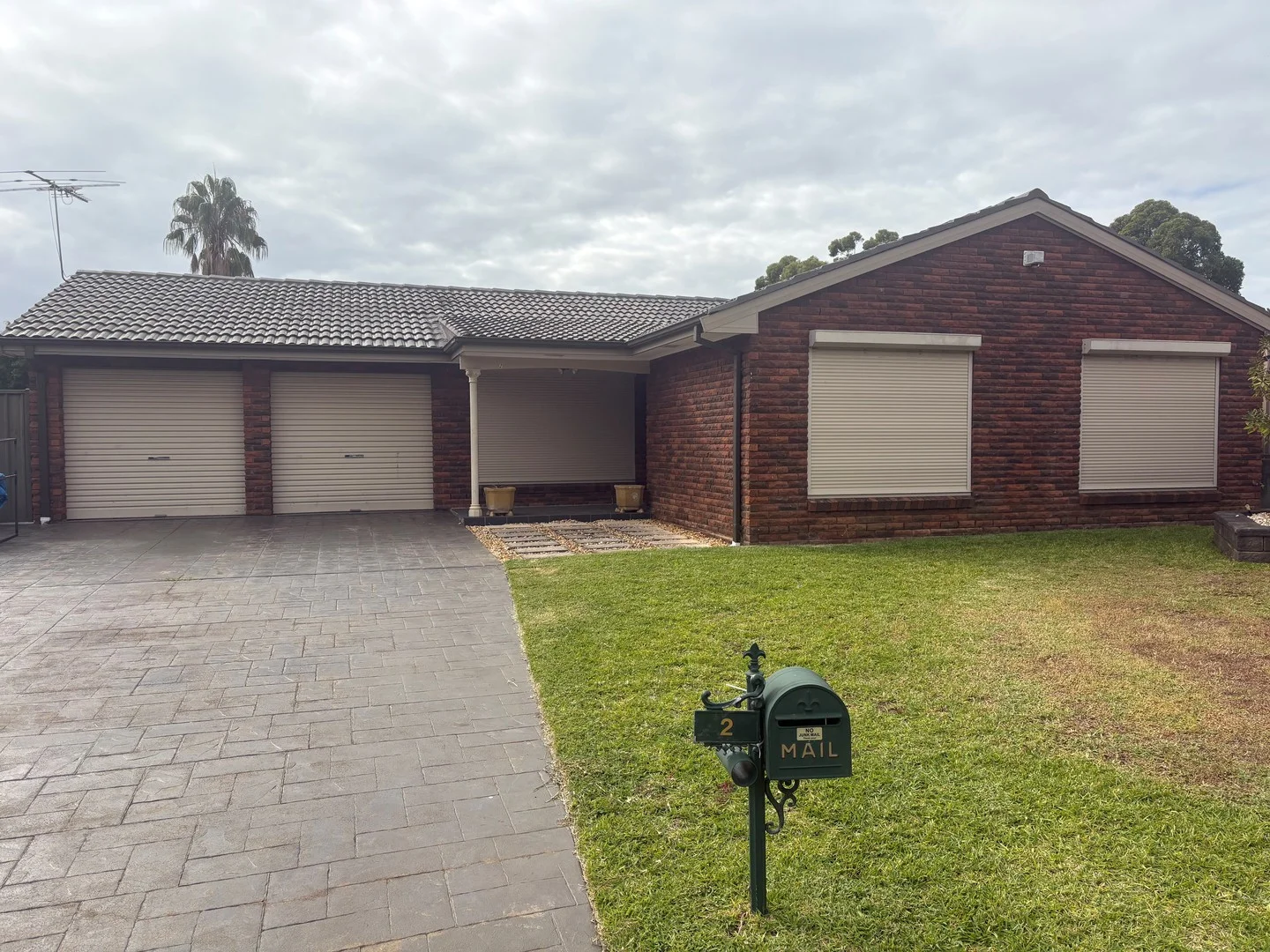 2 O'Shea Close, Edensor Park NSW 2176