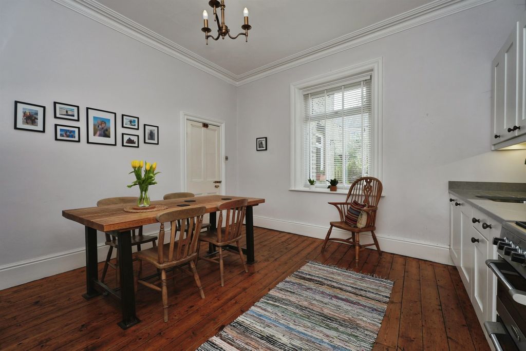 Additional image 13 of 4 bed end terrace house for saleBradford Road, Brighouse HD6