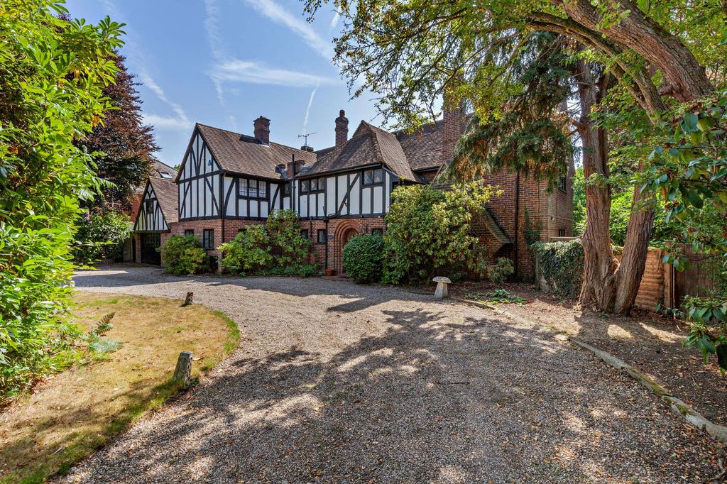 4 bed detached house for salePriests Lane, Shenfield, Brentwood, Essex CM15