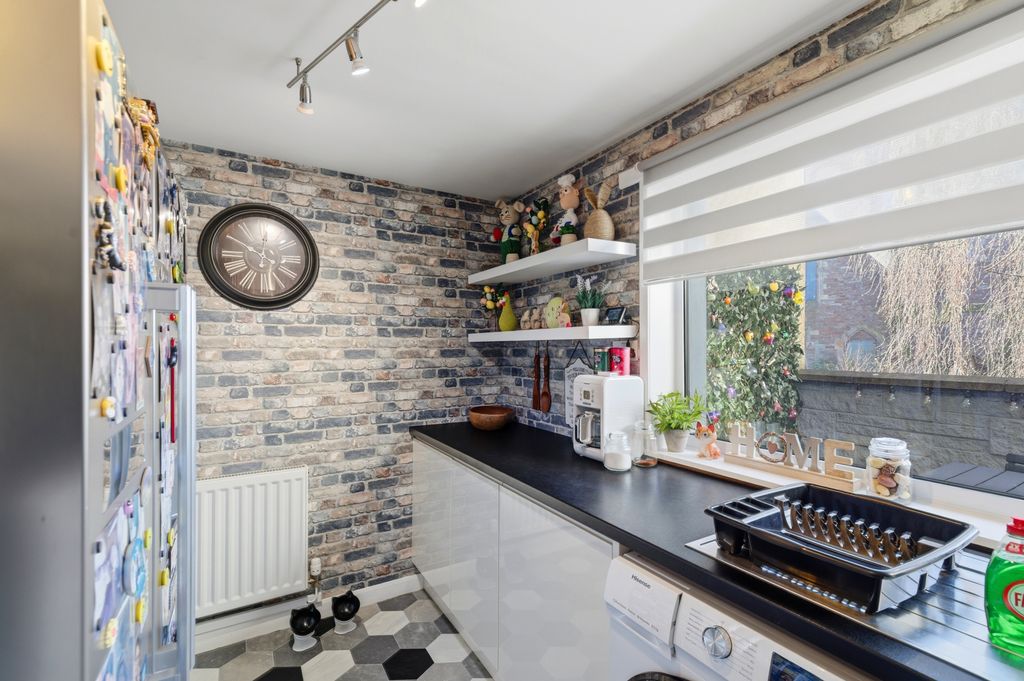 Additional image 9 of 2 bed flat for sale8 Croft Court, Blairgowrie PH10