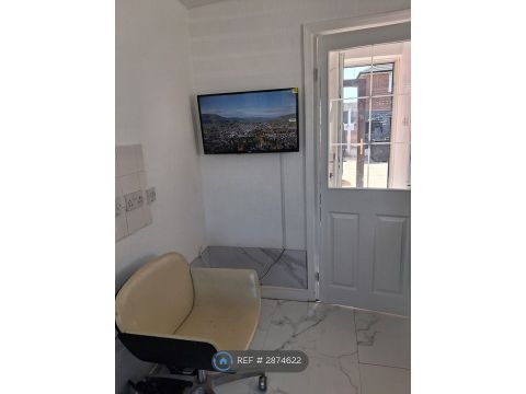 Tartan St, Manchester M11, Room to rent